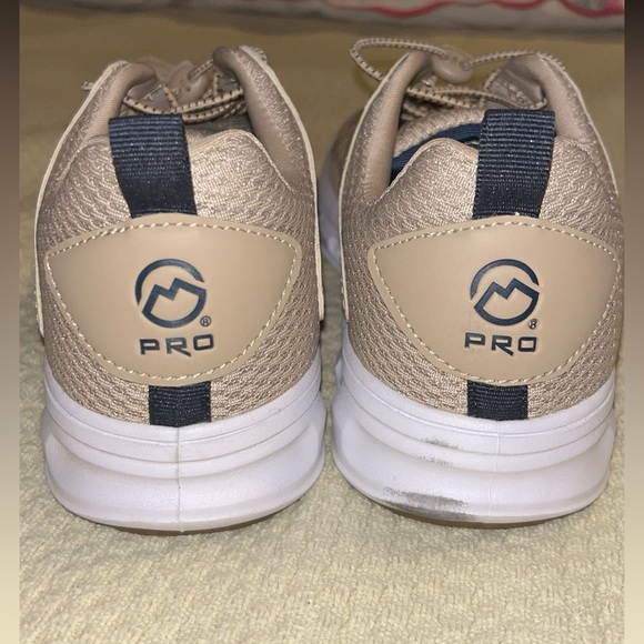 Magellan Outdoors Pro Boating Shoes - Picture 2 of 5